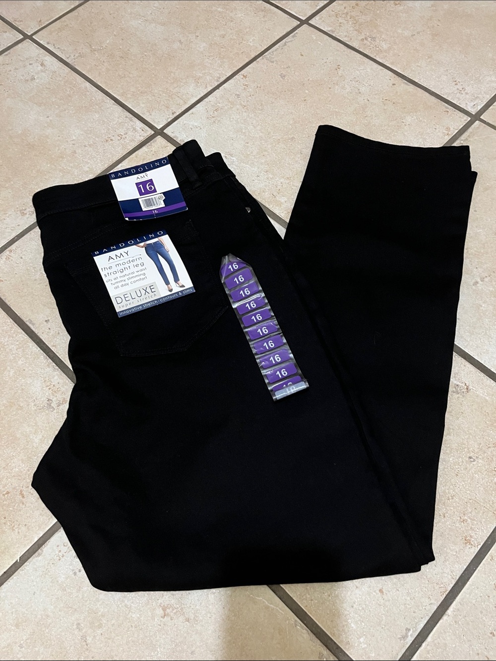 Bandolino women’s Straight Leg Jeans in Black